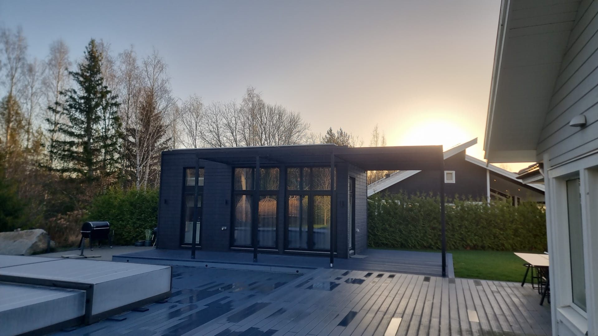 Savolture UL9540 modular LFP home battery installation