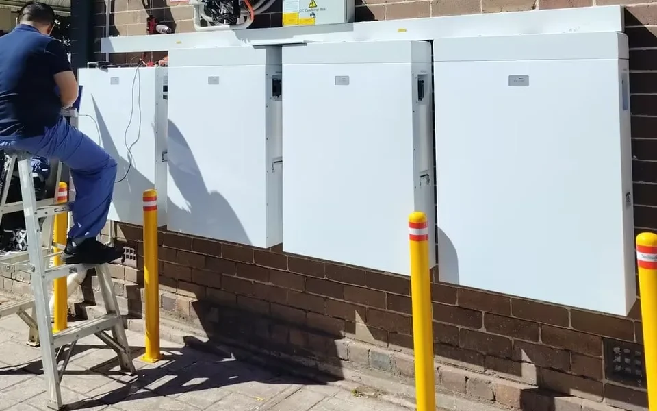 Australian outdoor residential battery commissioning view
